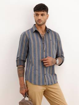 WROGN - Slim Fit Stripes Full Sleeve Shirt