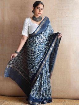 Sundarii - Gulbahar Rang - Bagru Blue Maheshwari Silk Saree With Unstitched Blouse