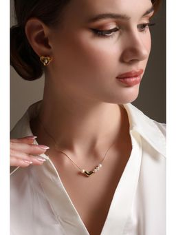 Dusala India - White Heartfelt Pearls Earrings