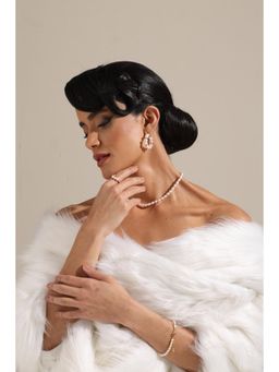 Dusala India - White Irregular Beauty Earrings