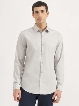 United Colors of Benetton - Slim Fit Spread Collar Solid Shirt