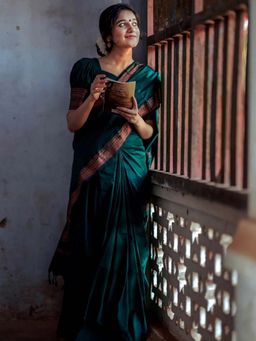 Anjaneya Sarees - Green Woven Designer Banarasi Silk Kanjivaram Saree with Unstitched Blouse