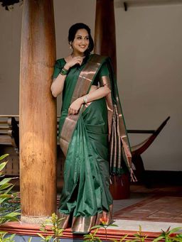 Anjaneya Sarees - Green Woven Designer Banarasi Silk Kanjivaram Saree with Unstitched Blouse