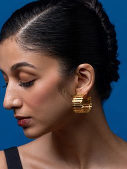 Ethnic Andaz - Golden Striped Fence Mini Hoops -Gold