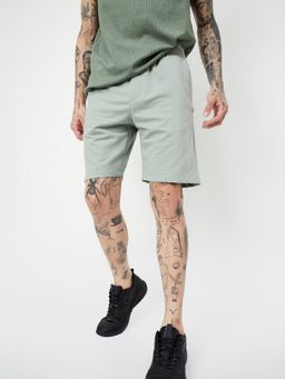 max - Green Men Solid Athleisure Shorts