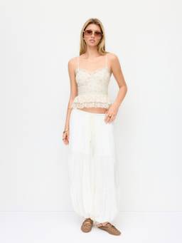 Cider - Cotton Blend Women Lace Trim Sweetheart Peplum Cami Top Cream