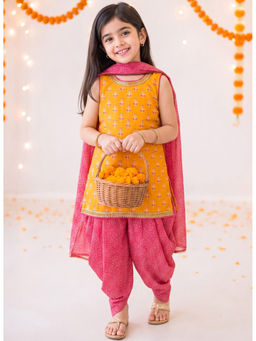 Campana - Girls Bandhini Kurti And Dhoti With Dupatta -Yellow