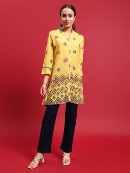 INDIESSENCE - Women Liva Rayon Yellow Print Kurti