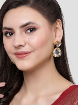 Karatcart - Gold Plated Handcrafted Triangular Polki Kundan Drop Earrings for Women