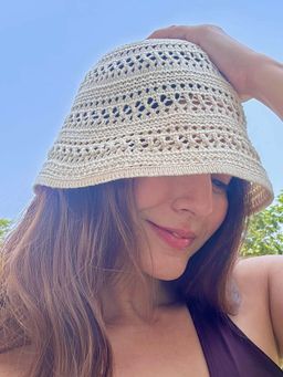 Hair Drama Co. - Hollow Knitted Crochet Sun Bucket Hat - Off-White