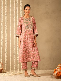 Akiso - Pink Floral Print Round Neck Kalidar Kurta