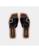Black color option, Currently selected