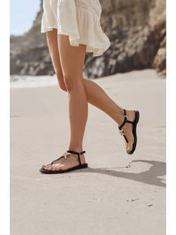 CHLLEN - Star Charm Black T-Strap Flats