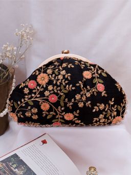 AMYRA - Floral Creeper Vintage Purse Black