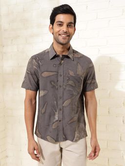 Fabindia - Men Grey Spread Collar Half Sleeves Shirt