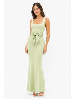 Cider - Scoop Neckline Solid Bowknot Backless Maxi Dress
