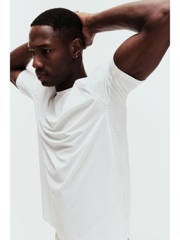 H&M - Men White Muscle Fit Sports T-Shirt With Coolmove