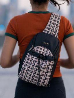 Zouk - Off White Women's Carter Checks Yuva Crossbody Bag