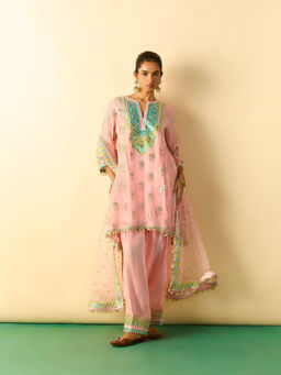 Gopi Vaid - Zarnish Farshi Peach Kurta with Pants and Dupatta Set
