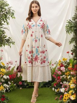 ZUMMER - Embroidered Midi Dress
