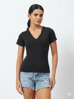 Trend Arrest - Black Classic Fit V-Neck Top