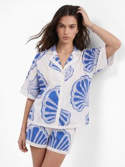 Outzidr - White Short Sleeve Printed Shirt and Shorts