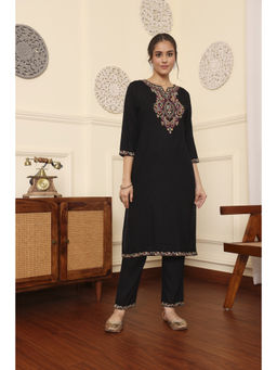 SAVI - Black Viscose Embroidered Straight Kurta with Pant (Set of 2)