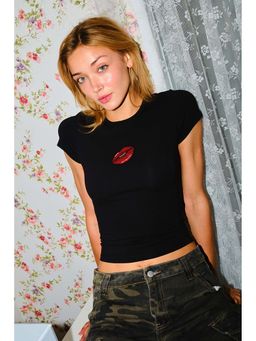 Bonkers Corner - Cherry Lips Beaded Embroidery Baby Black Top