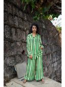 Green color option, Sold out, Currently selected
