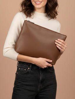 The House Of Ganges - Brown Slindon Medium Vegan Leather Toiletry Pouch