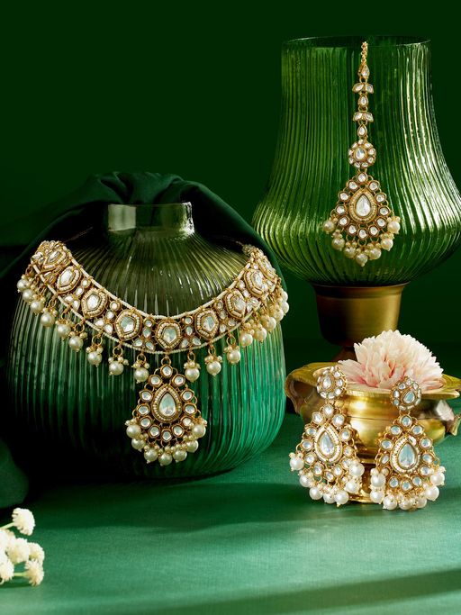 Zaveri Pearls White Gold Tone Stone Pearls Choker Necklace Earring and Maan Tikka Set