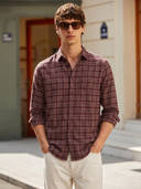 Maroon color option, Currently selected
