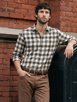 The Indian Garage Co - White Cotton Collar Neck Slim Fit Checks Full Sleeves Shirt