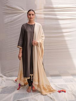 PRIYANKA RAAJIV - Ganga Ivory Moonga Silk Brocade Dupatta