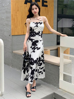 KOTTY - Womens Floral Print Crepe A-Line Maxi Dress