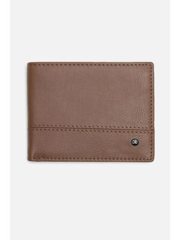 Peter England - Men Brown Textured Leather Wallet