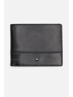 Peter England - Men Black Textured Leather Wallet