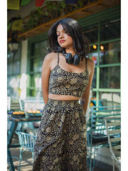ODHANON - Black Braid Crop Top for Women