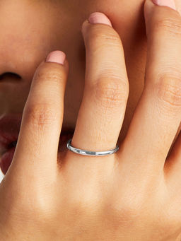 Mia by Tanishq - Chic Minimalist Silver Finger Ring