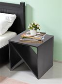 Black color option, Currently selected