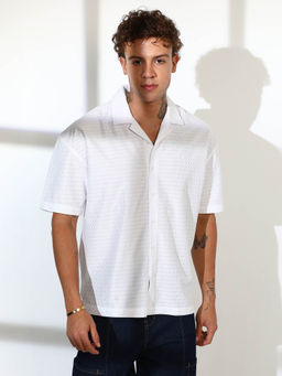 Campus Sutra - Mens Chalk White Oversized Honeycomb Shirt