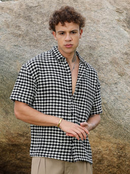 Campus Sutra - Mens Midnight Black Powder Lozenge Oversized Shirt