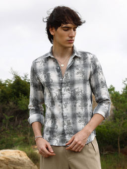 Campus Sutra - Mens Moon Grey Splash Check Shirt