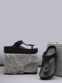 Black color option, Currently selected