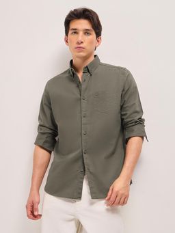 The Bear House - Men's Olive Slim Fit Cotton Solid Shirt