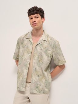 The Bear House - Men's Beige Oversized Fit Floral Shirt