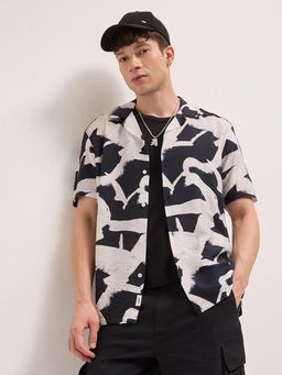 The Bear House - Men's Black Relaxed Fit Printed Shirt