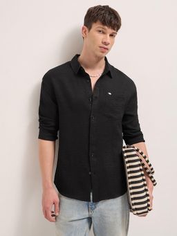 The Bear House - Men's Black Relaxed Fit Solid Shirt