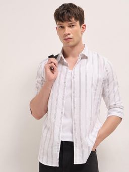 The Bear House - Men's White Slim Fit Stripes Shirt