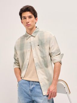 The Bear House - Men's Green Relaxed Fit Checkered Shirt